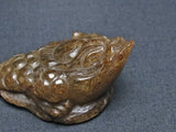 金針ルチル 金蟾 置物 手彫り 彫刻品 キンセン ルチルクォーツ 原石 一点物  144-97