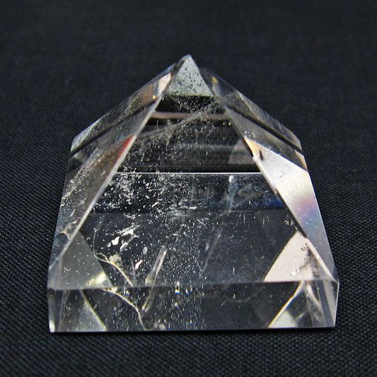 水晶 ピラミッド置物 一点物 145-1006