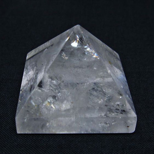 水晶 ピラミッド置物 虹入り 一点物 145-1017