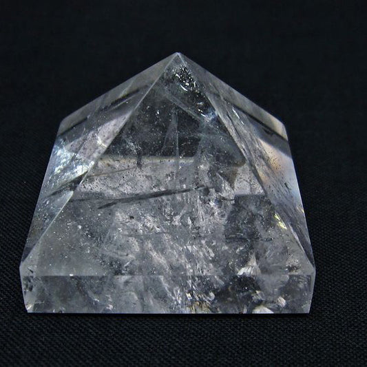 水晶 ピラミッド置物 虹入り 一点物 145-1055