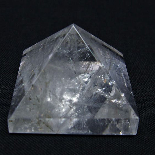 水晶 ピラミッド置物 一点物 145-941