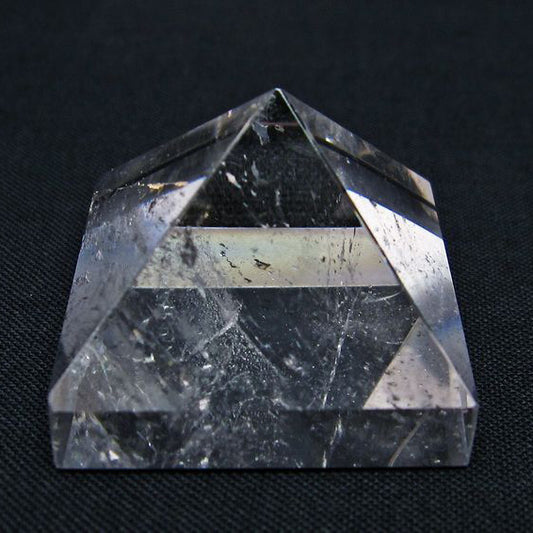 水晶 ピラミッド置物 一点物 145-954
