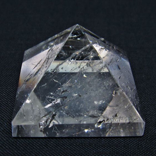 水晶 ピラミッド置物 一点物 145-960
