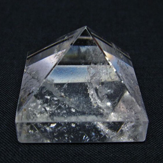 水晶 ピラミッド置物 一点物 145-969