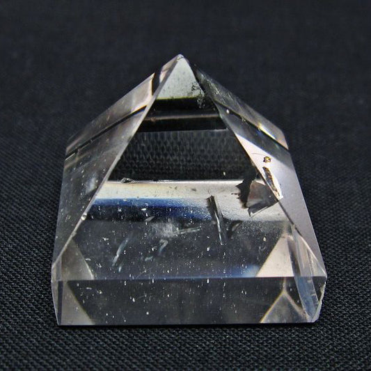 水晶 ピラミッド置物 一点物 145-988