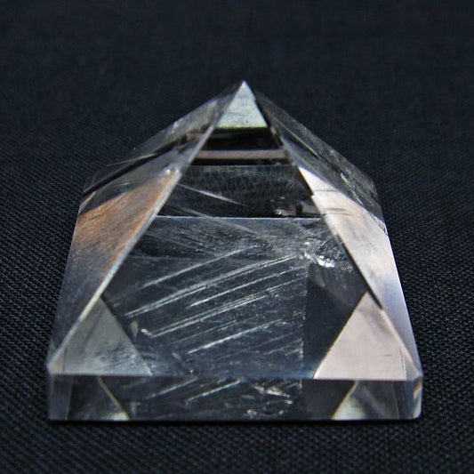 水晶 ピラミッド置物 一点物 145-993