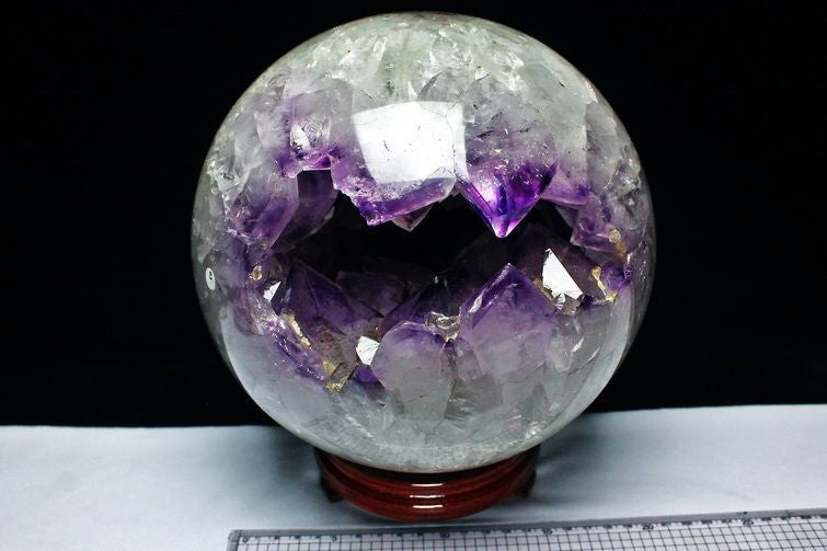 11.1Kg アメジスト 紫水晶 笑口丸玉 Amethyst ブラジル産 ルチルクォーツ入り 台座付属  一点物 161-28