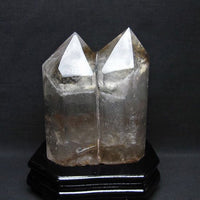 2.4Kg 水晶 六角柱 白水晶 水晶ポイント  台座付属 送料無料 一点物 162-55