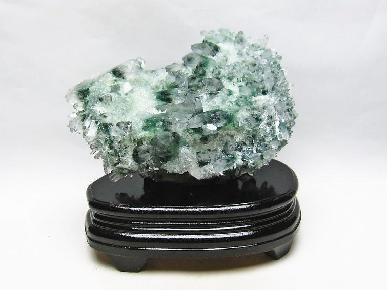 1.3Kg 緑水晶 クラスター  一点物 182-80
